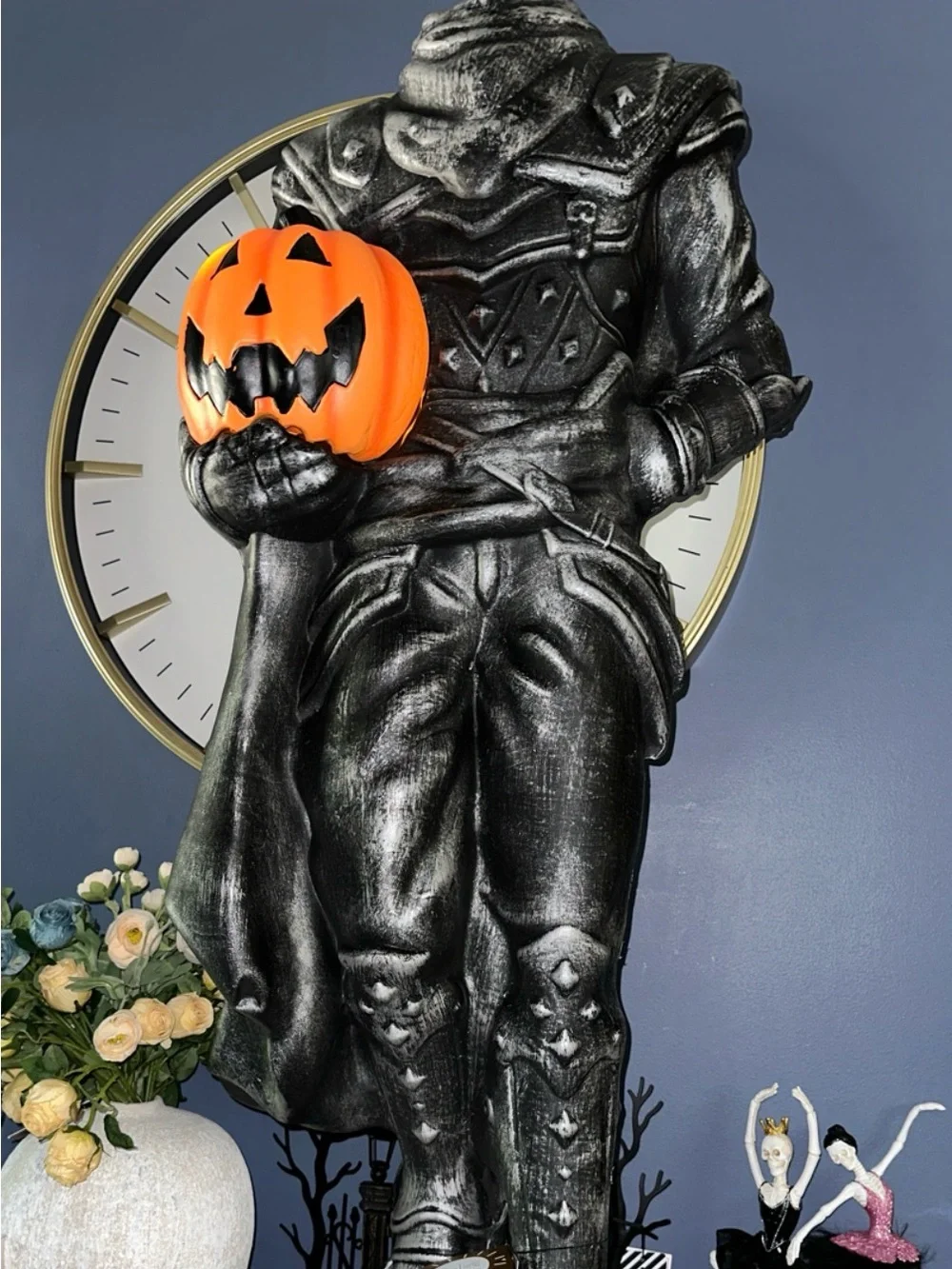 Halloween headless horseman w/ Jack-O'-Lantern Statue Accent - 4ft